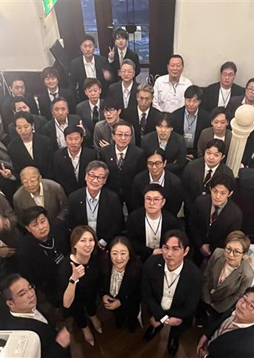 SHOKA GROUPスタッフ集合写真